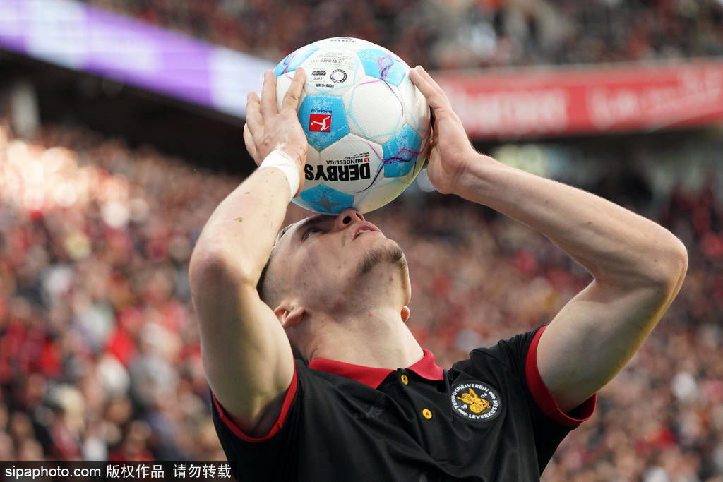 利物浦4000万镑签下科尔凯兹！红军史上最疯狂转会窗口来了