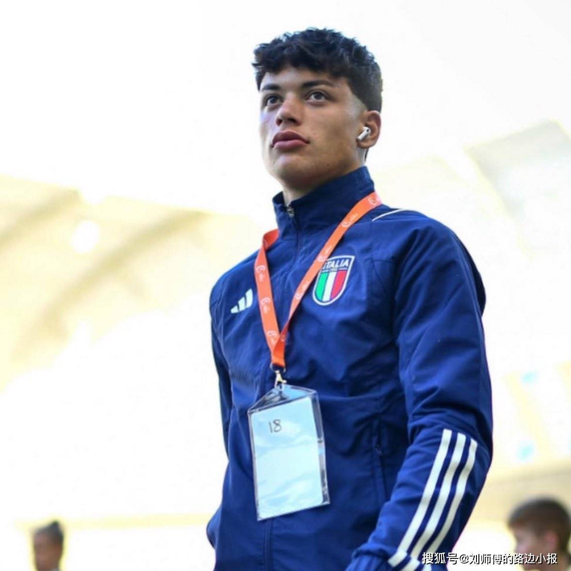 意甲新星争夺战落幕！那不勒斯签下天才中场